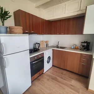 https://by-the-cathedral-1-bed-flat.varna-hotels.com