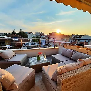 https://shik-chic-in-the-heart-of-burgas-5min-from-beach-new.varna-hotels.com